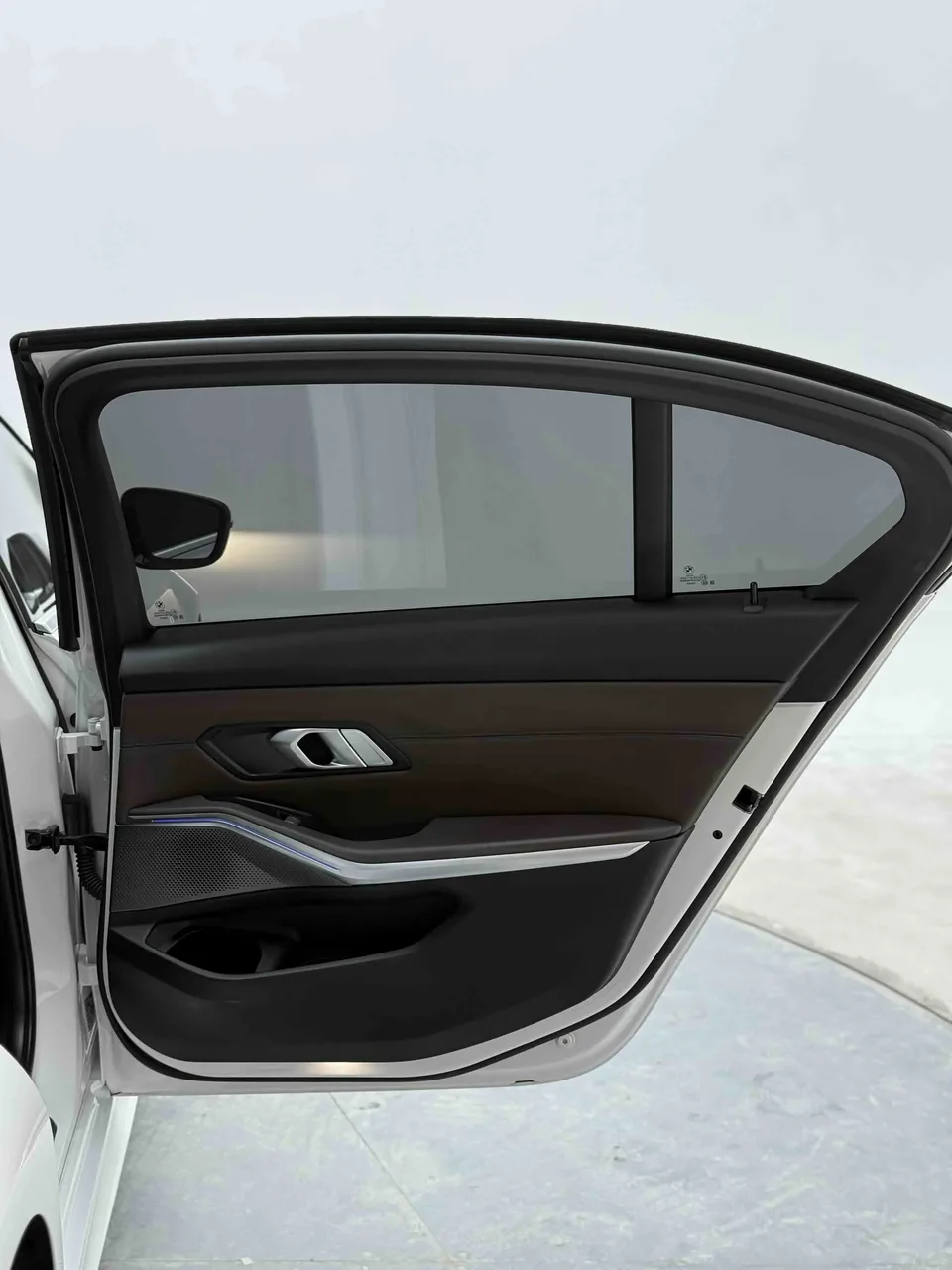 BMW 3 Series BMW 3 Series 2022 320Li M Sport Package 2022 — миниатюра 3