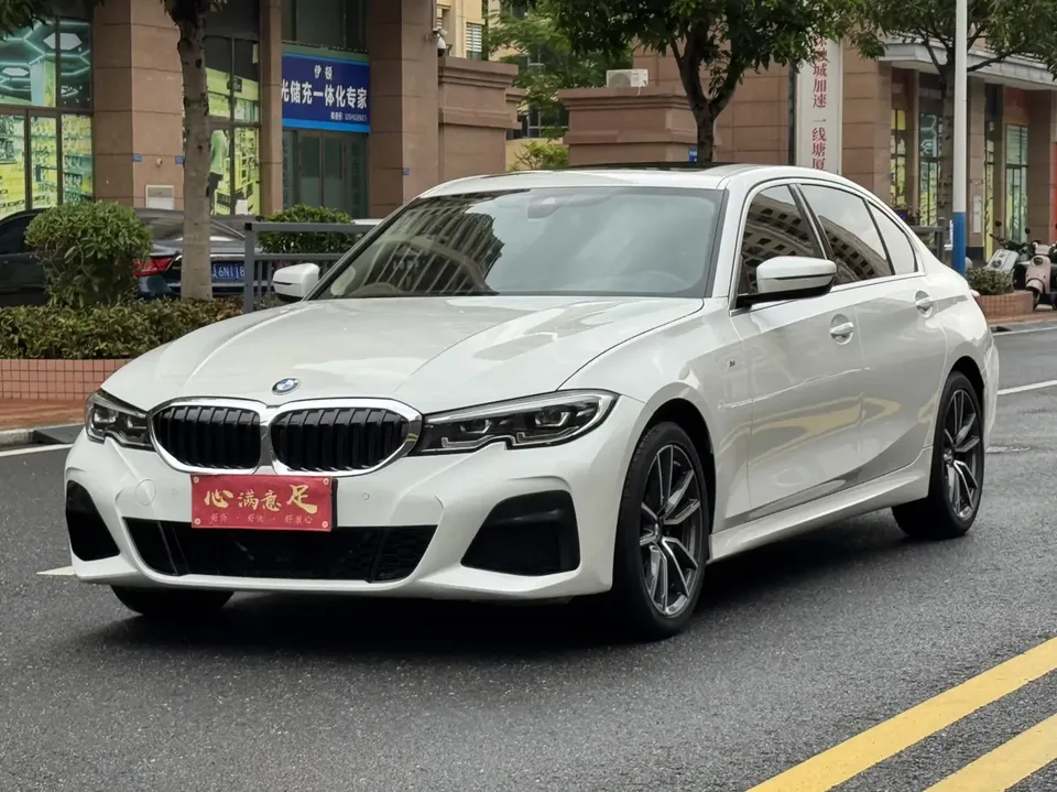 BMW 3 Series 2022