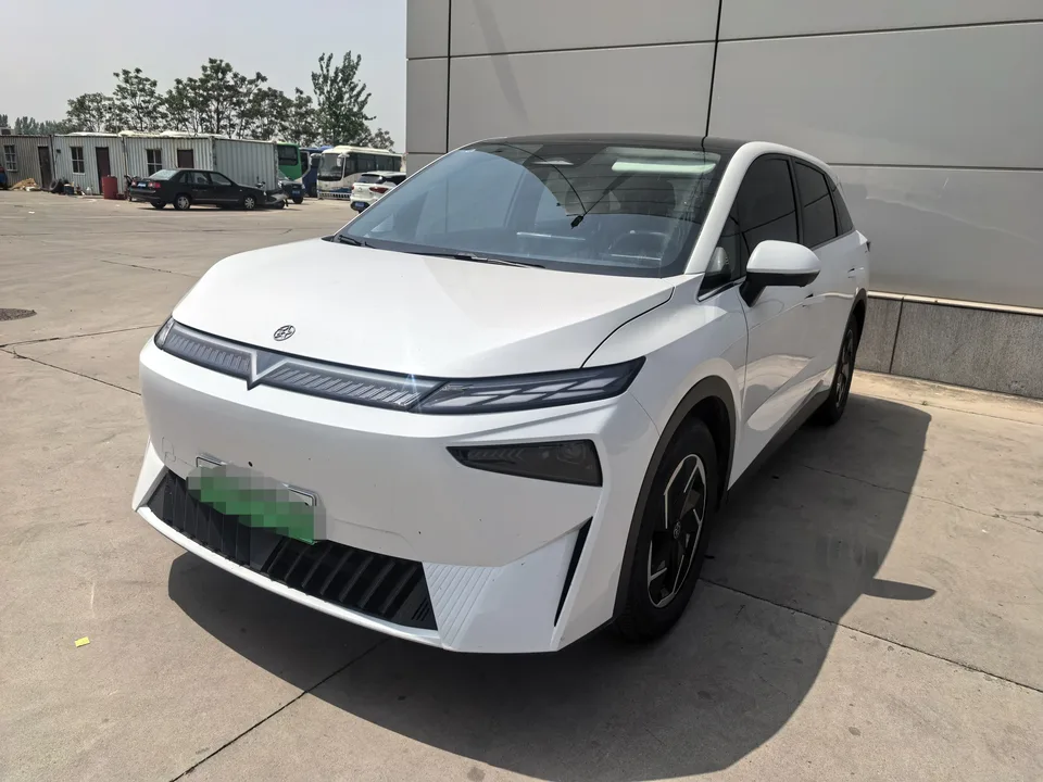 Kai Chen Venucia VX6 2023