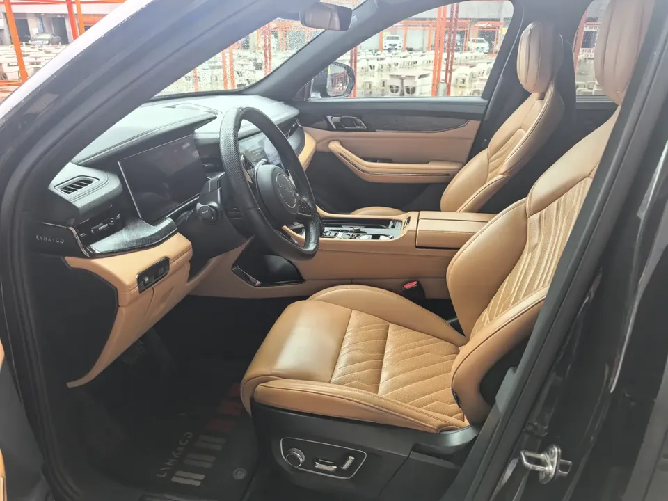 Lynk & Co 09 2.0T Halo 6-seater 2022 — миниатюра 3