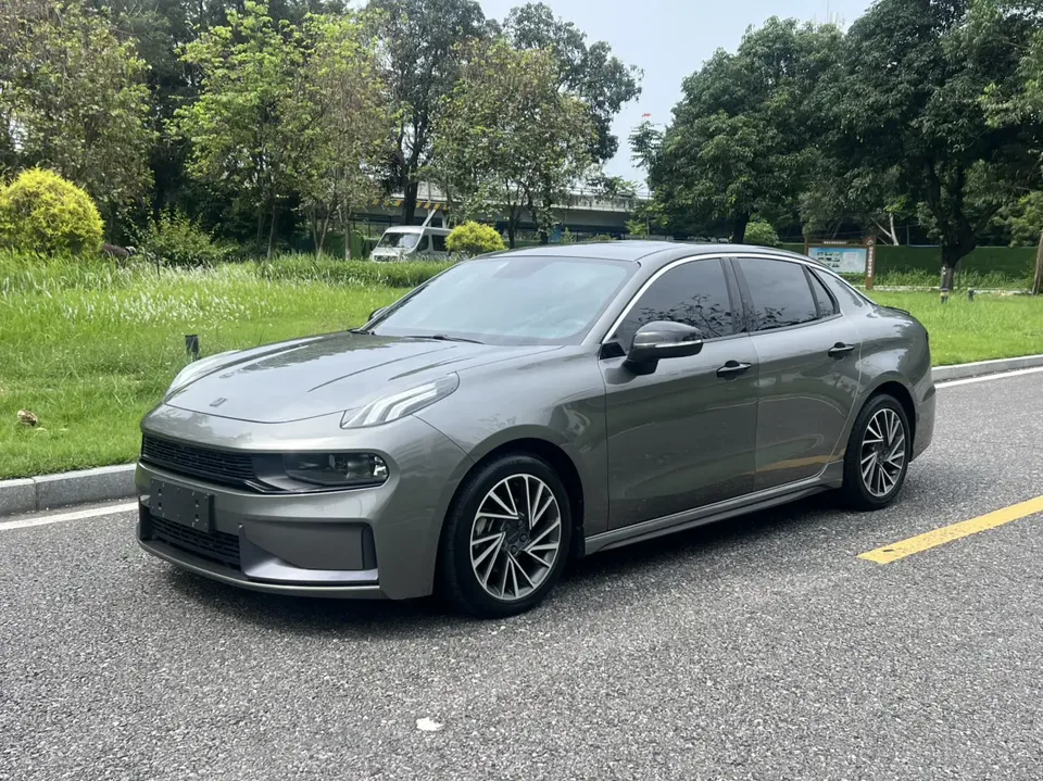 Lynk & Co 03 2022