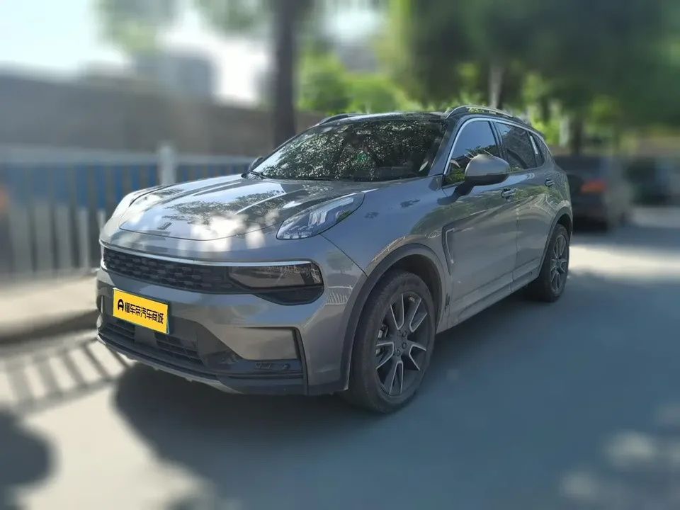 Lynk & Co 01 2022