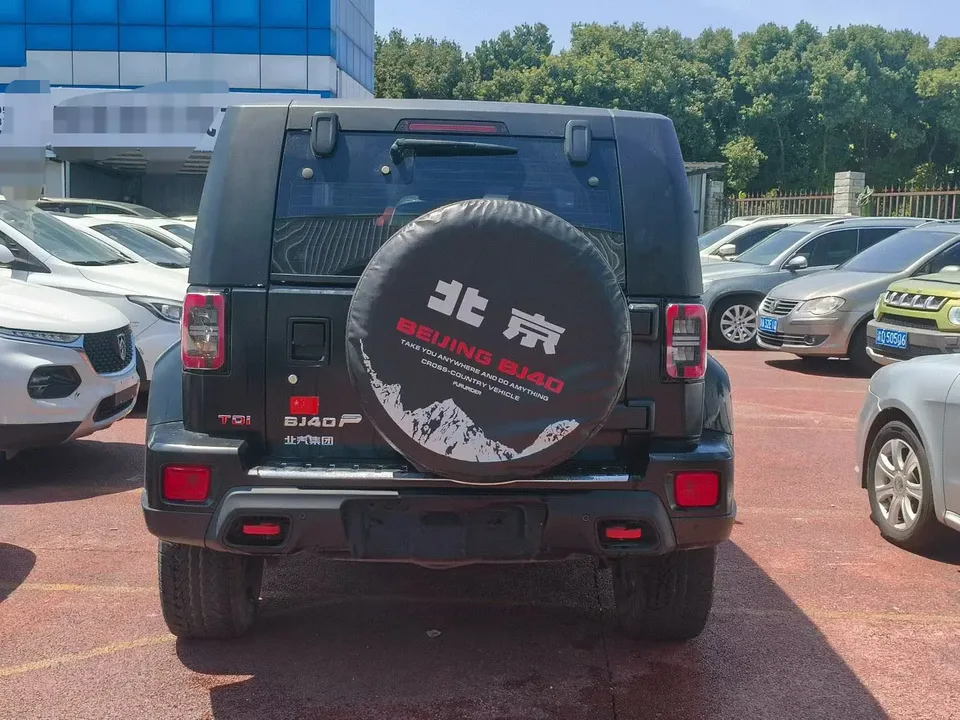 BAIC Beijing Off-road BJ40 Beijing Off-road BJ40 2023 2.0D Automatic 4WD Blade Hero Edition Knight Edition 2023 — миниатюра 2