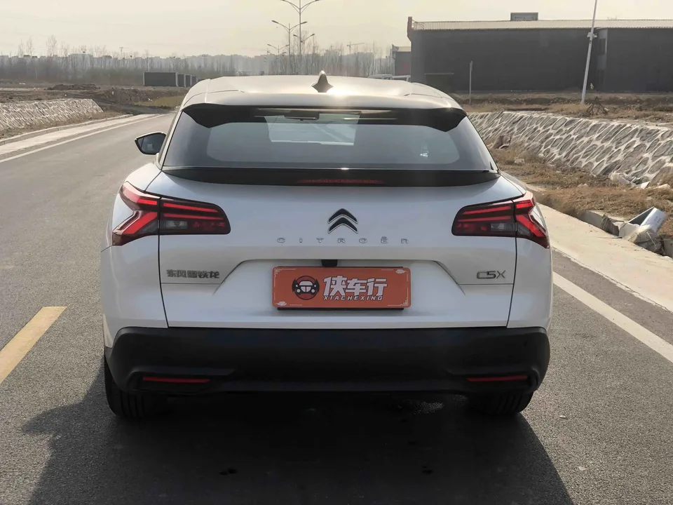 Citroen Versailles C5 X overseas version 2024 — миниатюра 5