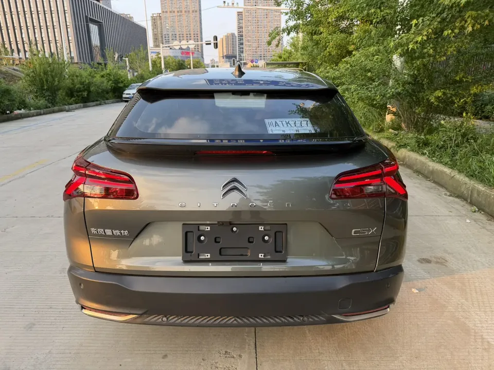Citroen Versailles C5 X 1.6T Enjoy Extraordinary 2022 — миниатюра 2