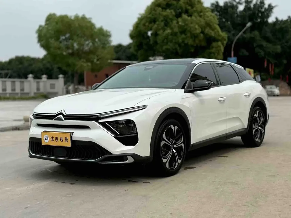 Citroen Versailles C5 X 2023