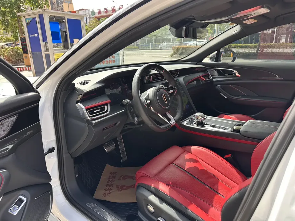 Hongqi H6 2.0T Luxury Edition 2023 — миниатюра 3