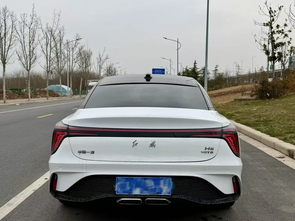 Hongqi H6 2.0T American Edition 2025 — миниатюра 2