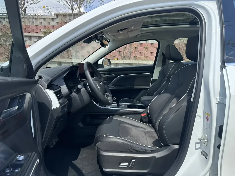 Haval H6 National Fashion Edition 1.5T Automatic Champion Edition 2022 — миниатюра 4
