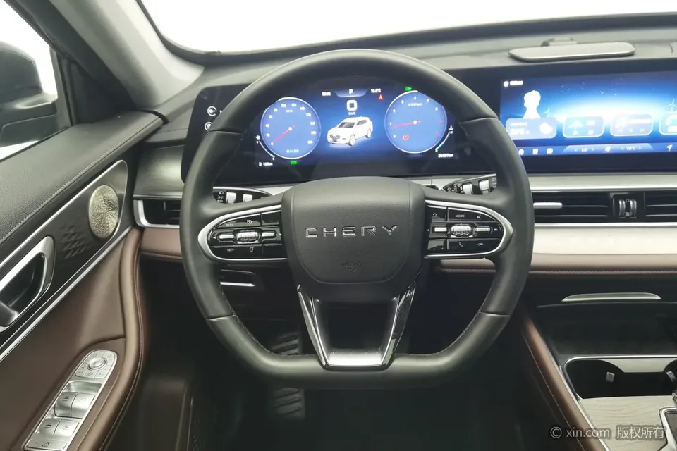 Chery Tiggo 8 PLUS Tiggo 8 PLUS 2024 Champion Edition Kunpeng 290TGDI DCT Luxury Edition 5-seater 2024 — миниатюра 3