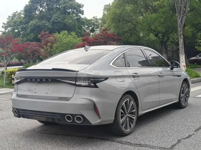 Chery Arrizo 8 1.6TGDI DCT Intelligent 2024 — миниатюра 2