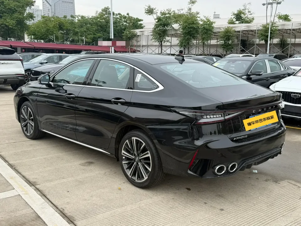 Chery Arrizo 8 1.6TGDI DCT Intelligent 2026 — миниатюра 2