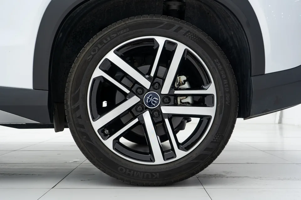 BYD Song L DM DM-i 112KM Beyond Edition 2025 — миниатюра 5