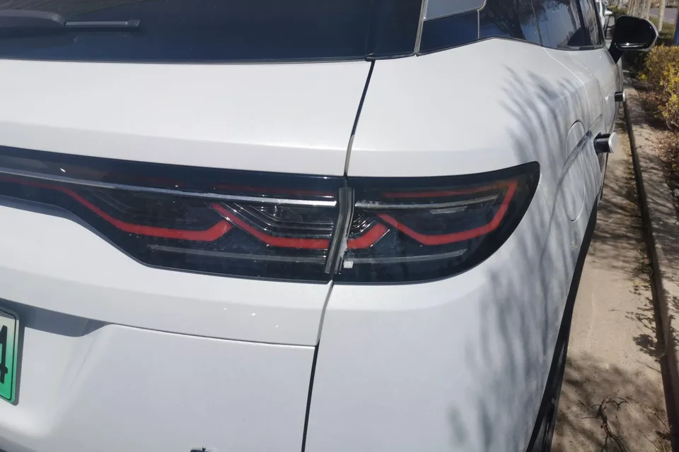 BYD Song L DM DM-i 160KM Excellence Edition 2025 — миниатюра 4