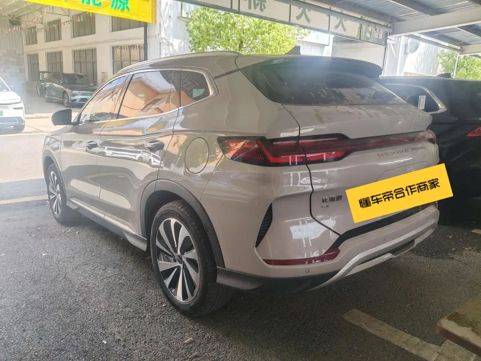 BYD Song PLUS EV Champion Edition 520KM flagship model 2023 — миниатюра 4