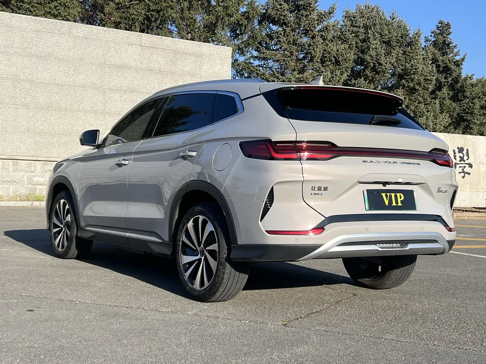 BYD Song PLUS DM DM-i Honor Edition 110KM Flagship Model 2024 — миниатюра 4