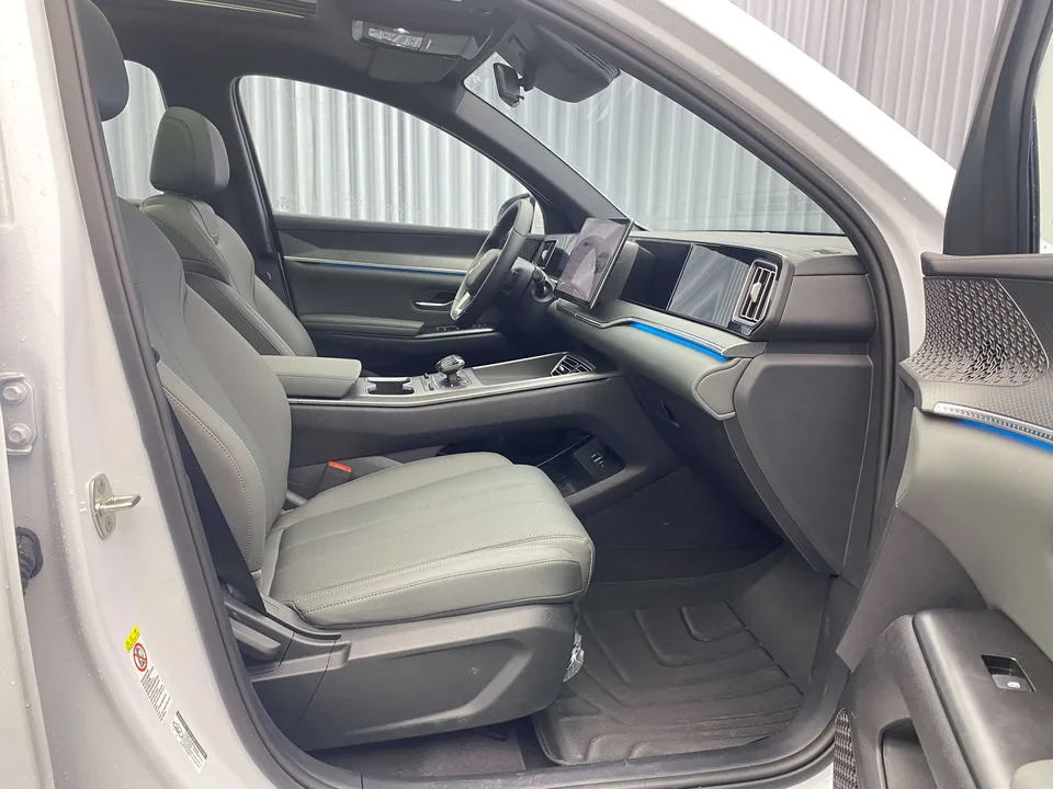 BYD Song Pro DM Second Generation Intelligent Driving Edition DM-i 115KM Beyond Edition 2025 — миниатюра 5
