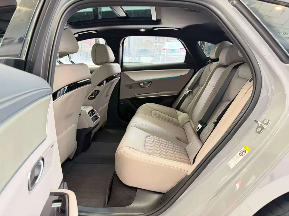 BYD Han DM Han DM 2025 DM-i 125KM Premium Edition 2024 — миниатюра 4