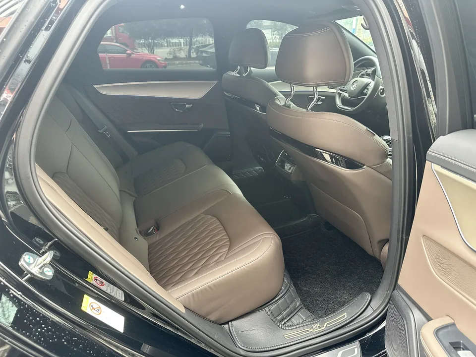 BYD Han DM DM-i Honor Edition 121KM Premium Edition 2024 — миниатюра 2
