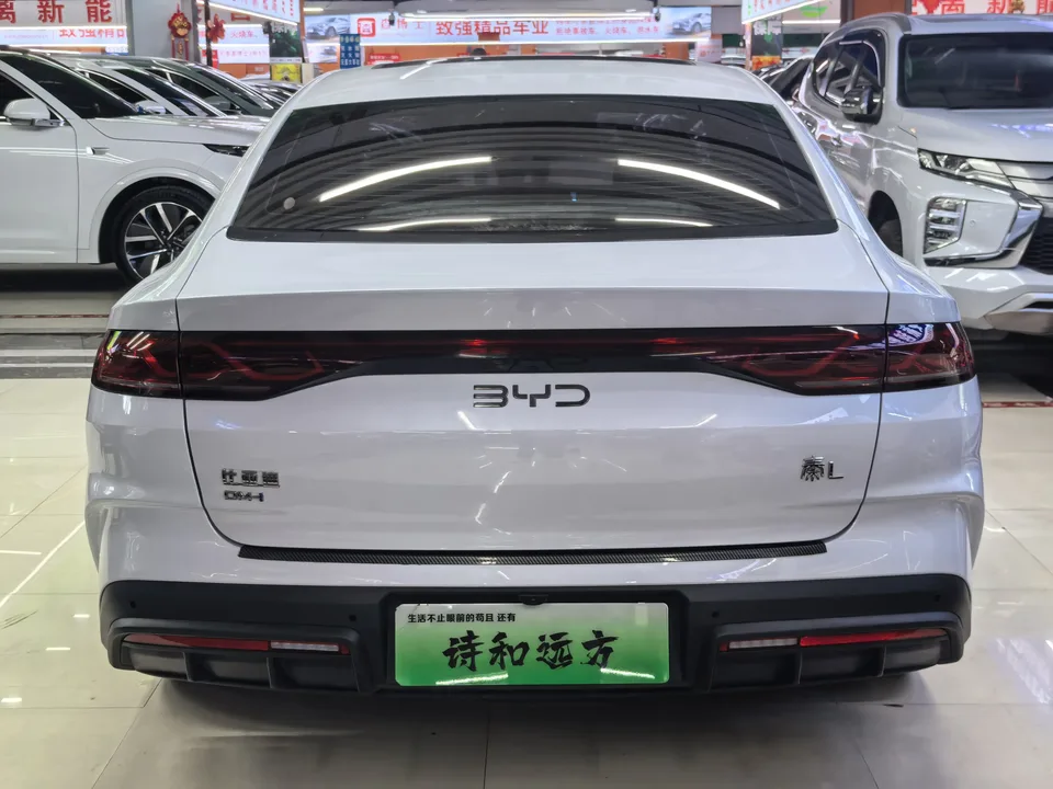 BYD Qin L DM DM-i 120KM Beyond Edition 2024 — миниатюра 2