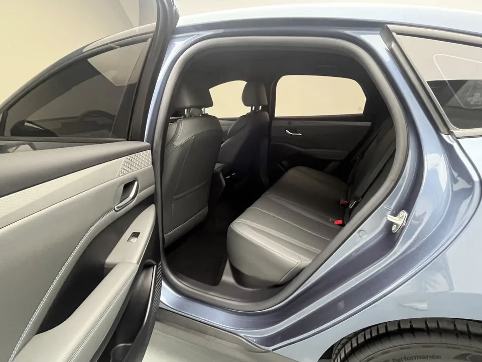 BYD Qin PLUS EV Smart Driving Edition 420KM Leading Edition 2025 — миниатюра 3