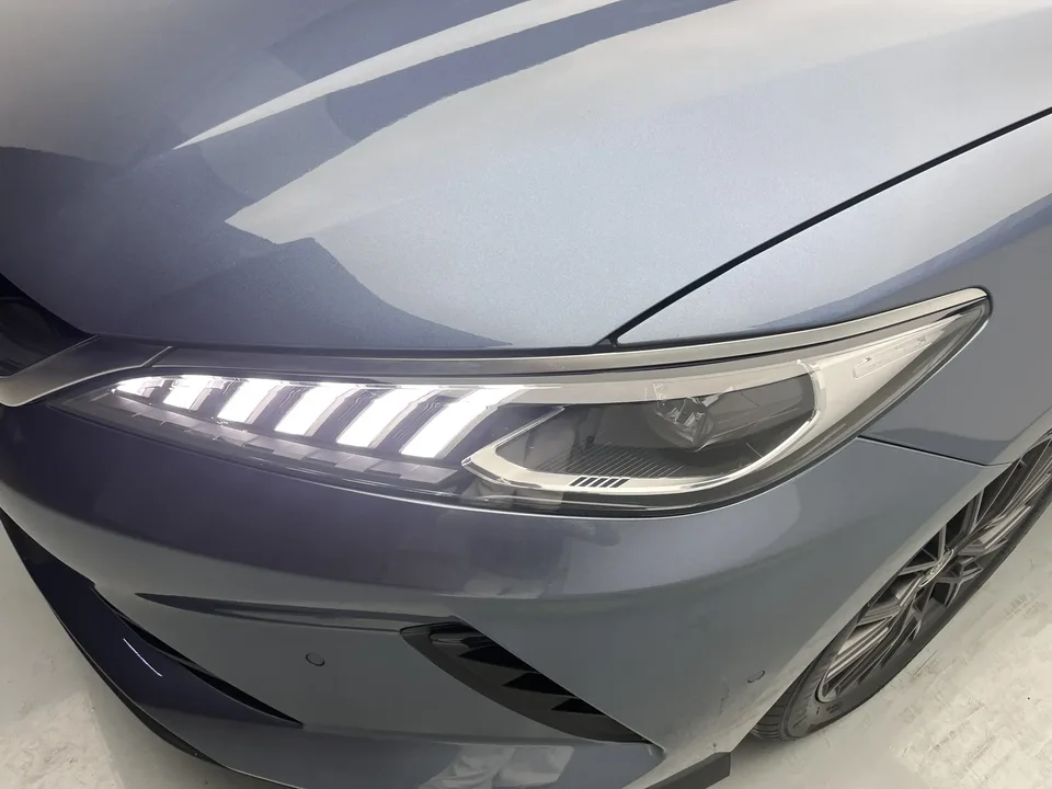 BYD Qin PLUS EV Smart Driving Edition 420KM Leading Edition 2025 — миниатюра 4