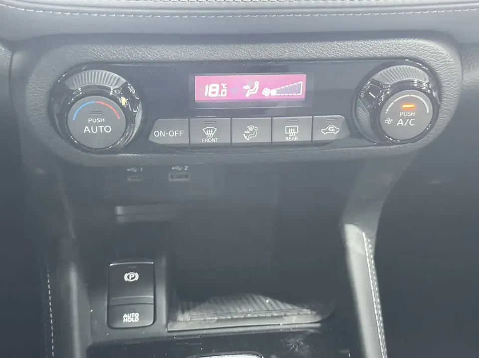 Nissan Jinke Jinke 2022 1.5L XV TOP CVT flagship version 2022 — миниатюра 4