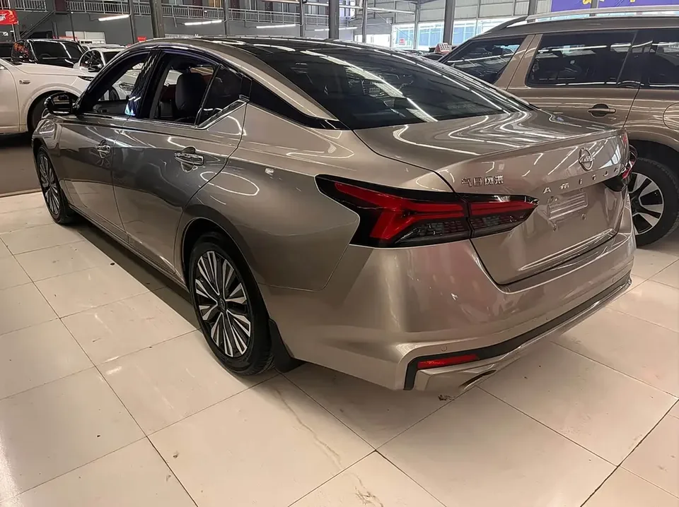 Nissan Altima Teana 2022 Teana 2.0L XL-TLS Enjoy Edition 2023 — thumbnail 4