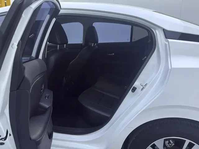 Nissan Sylphy Sylphy 2023 Modified 1.6L CVT Enjoy Edition 2024 — миниатюра 3