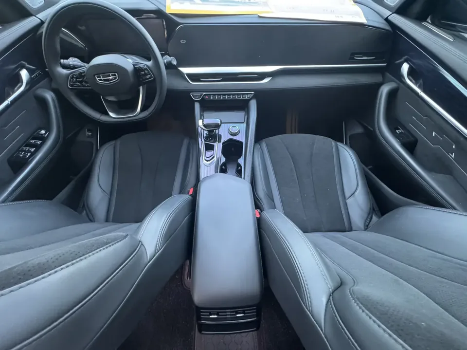 Geely Monjaro Xingyue L 2024 2.0TD High Power Automatic 2WD Skyline Edition 2024 — миниатюра 3