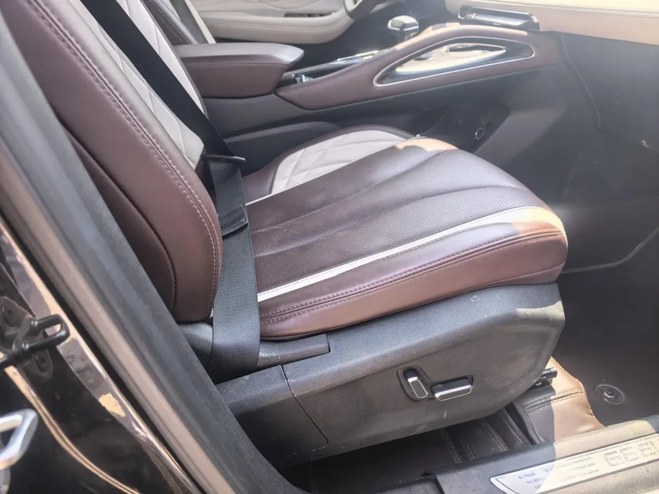 Geely Monjaro 2.0TD DCT EVO 2WD Premium Edition 2022 — миниатюра 4