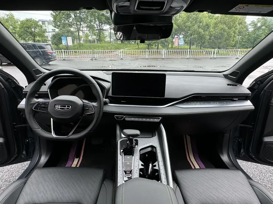 Geely Preface Xing Rui 2023 1.5T Kunlun Edition 2024 — thumbnail 5
