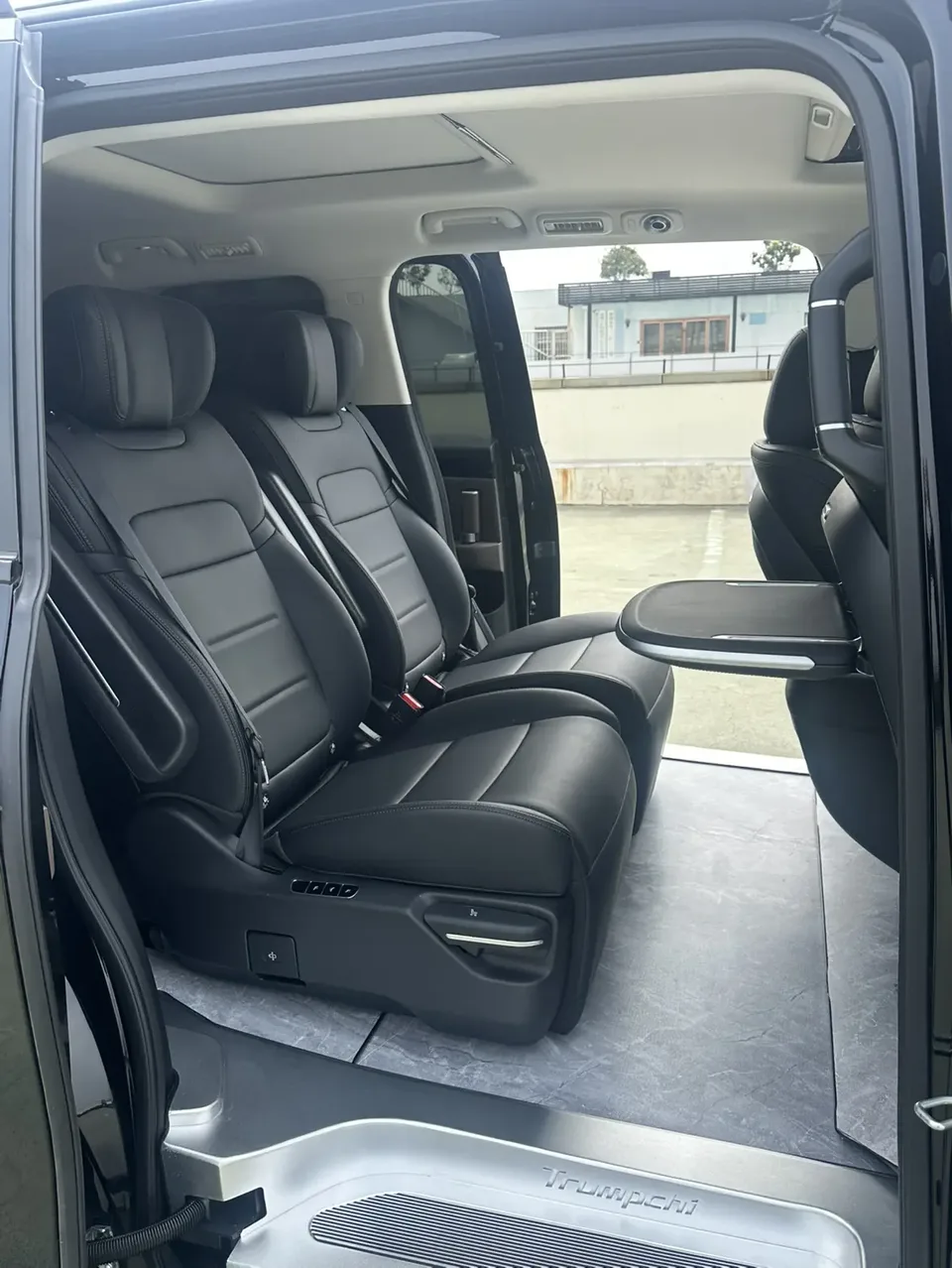 GAC Trumpchi E8 Honor Series 2.0ATK Honor Edition 2025 — миниатюра 5