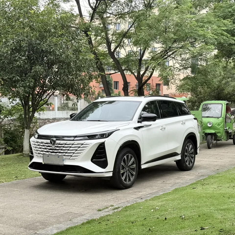 Changan CS75PLUS third generation champion version 1.5T automatic intelligent driving dynamic navigation model 2024 — миниатюра 5