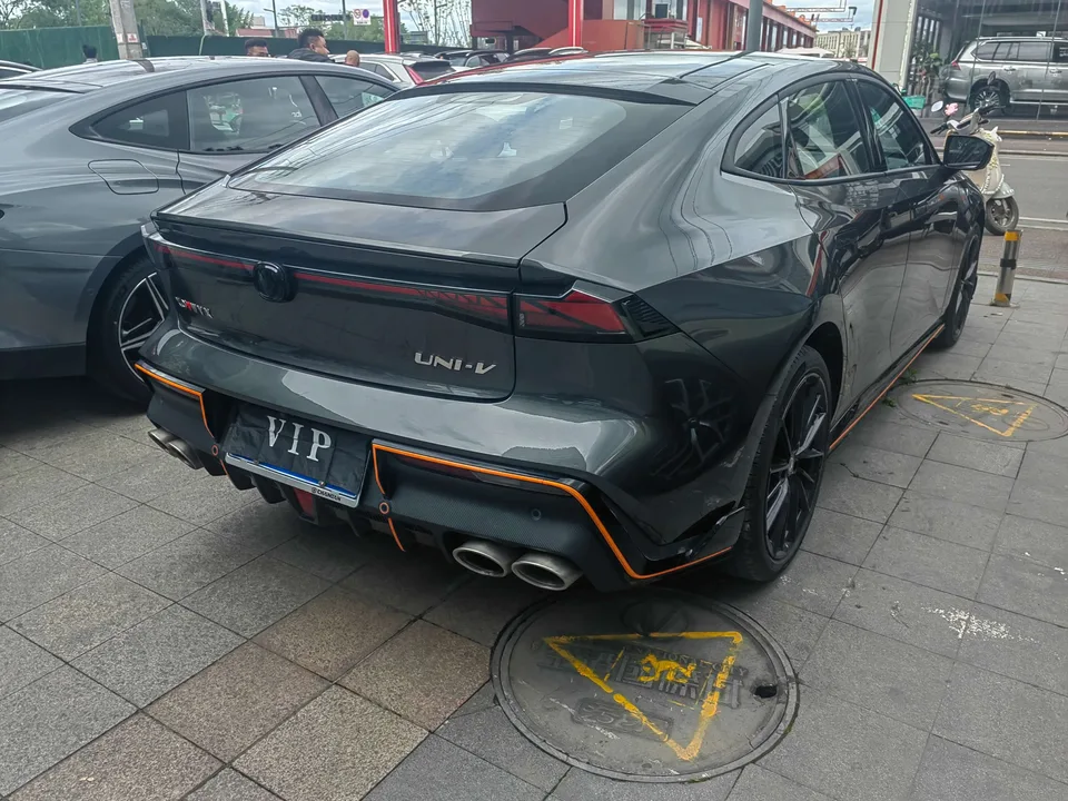 Changan UNI-V 2023