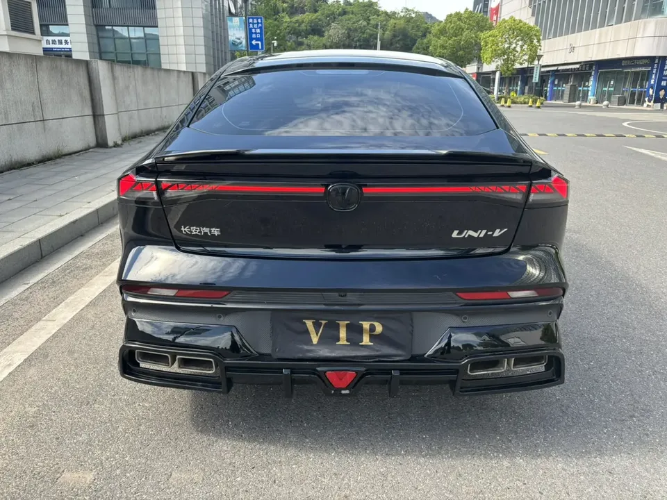 Changan UNI-V UNI-V 2024 1.5T Premium Sports Edition 2024 — thumbnail 2