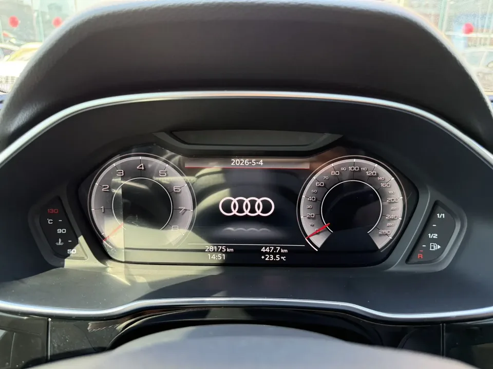 Audi Q3 Audi Q3 2022 35 TFSI Fashionable and Dynamic 2022 — миниатюра 5