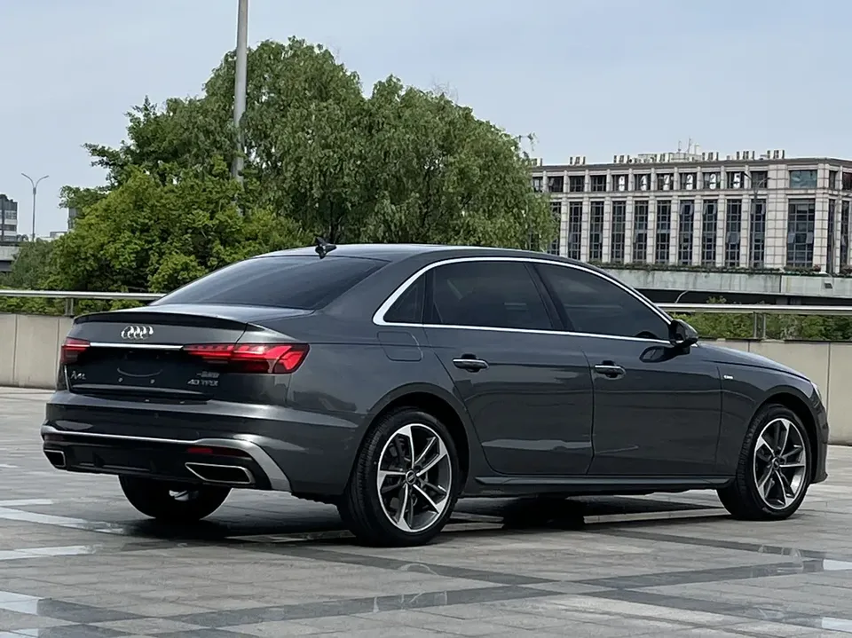Audi a4 l Audi A4L 2022 40 TFSI Fashion Dynamic Edition 2023 — миниатюра 2