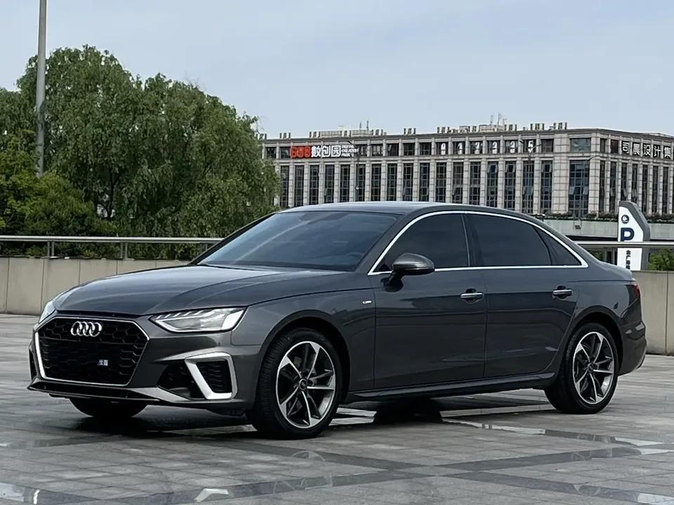 Audi a4 l 2023