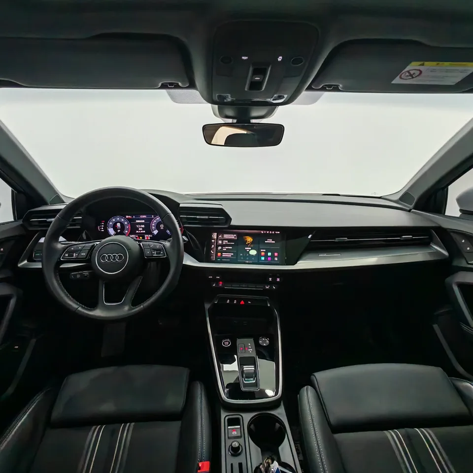 Audi A3 Sportback 35 TFSI stylish and sporty 2023 — миниатюра 4