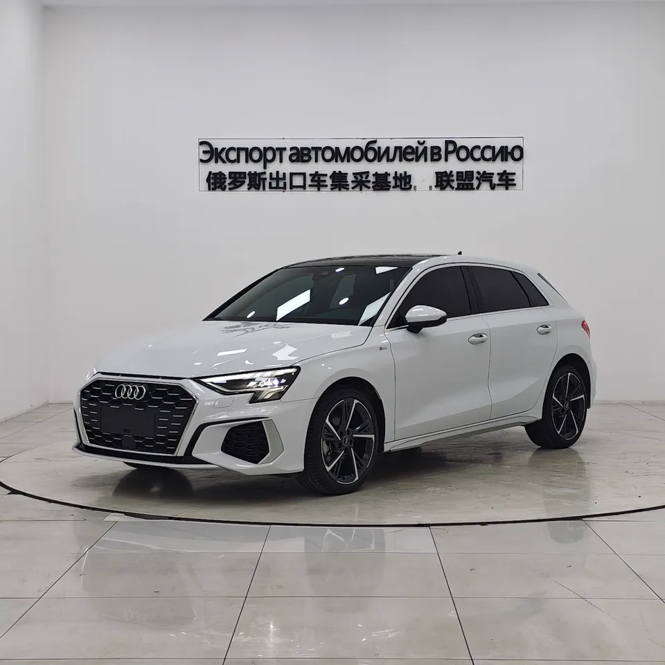 Audi A3 Sportback 35 TFSI stylish and sporty 2023 — фото 1, купить с доставкой в Москву