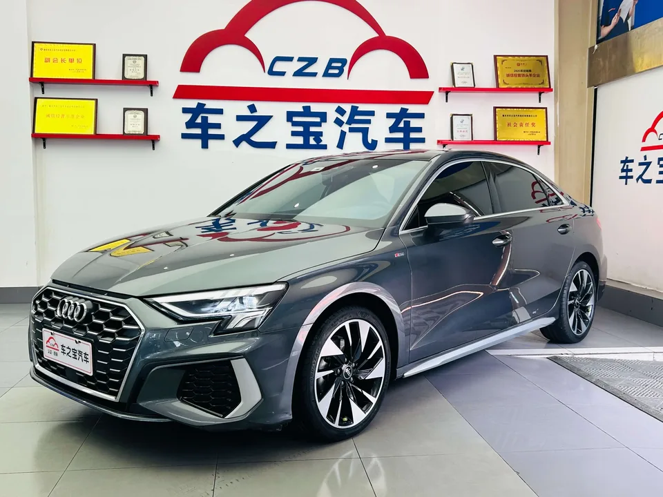 Audi A3 A3L Limousine 35 TFSI Fashion Sports 2023 — фото 1, купить с доставкой в Москву