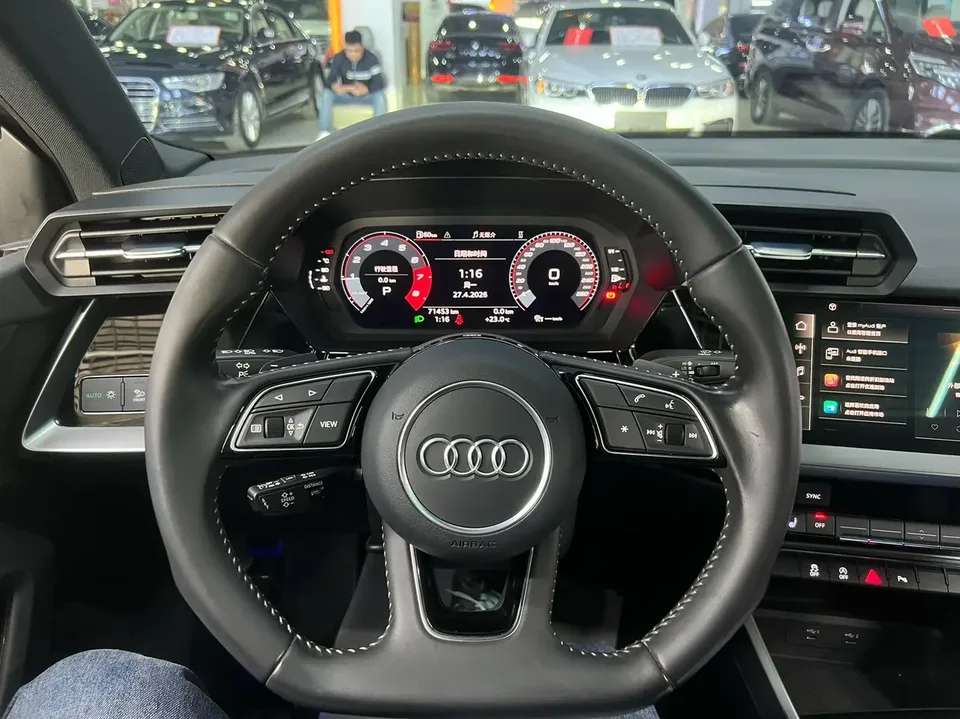 Audi A3 A3L Limousine 35 TFSI Fashion Sports 2022 — миниатюра 4