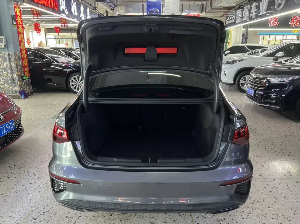 Audi A3 A3L Limousine 35 TFSI Fashion Sports 2022 — миниатюра 5