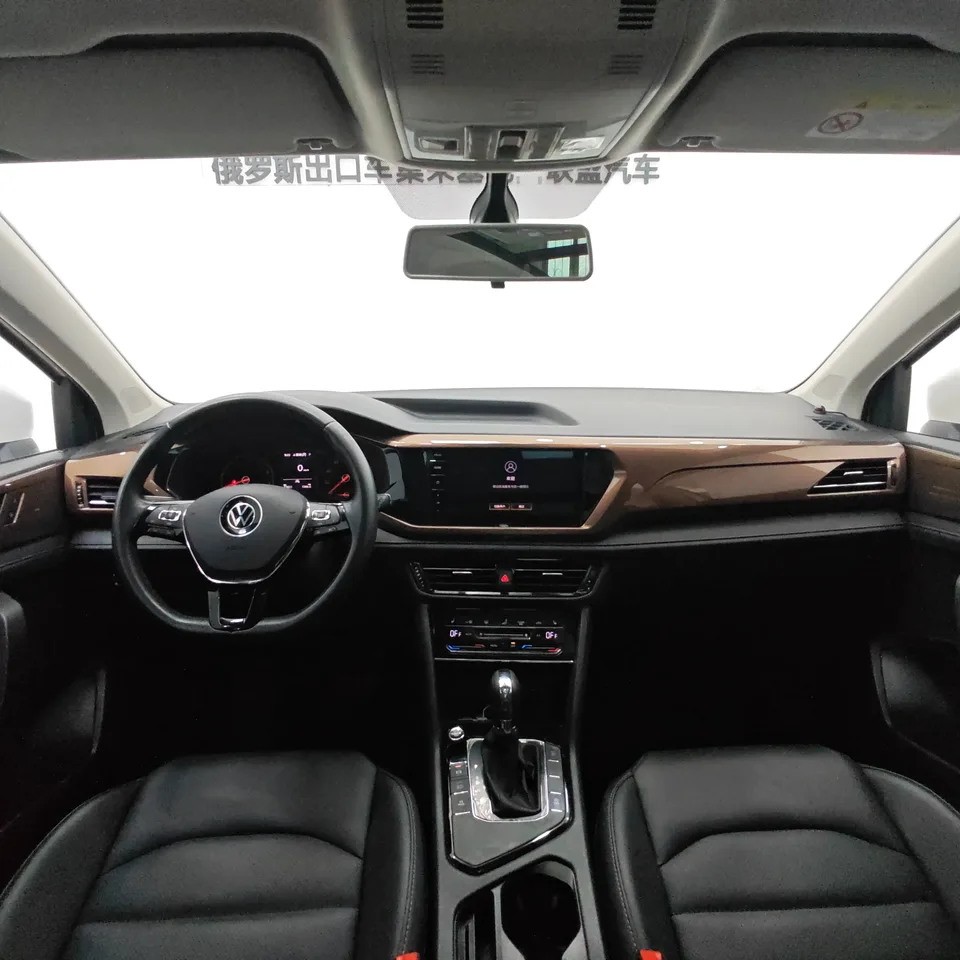Volkswagen Tharu 2021 Tuyue 280TSI 2WD Luxury Edition PLUS 2022 — миниатюра 4