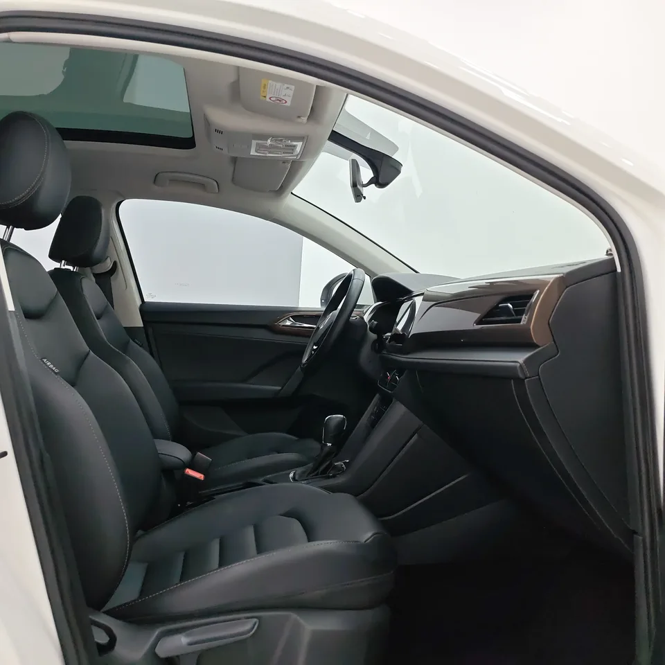 Volkswagen Tharu 2021 Tuyue 280TSI 2WD Luxury Edition PLUS 2022 — миниатюра 5