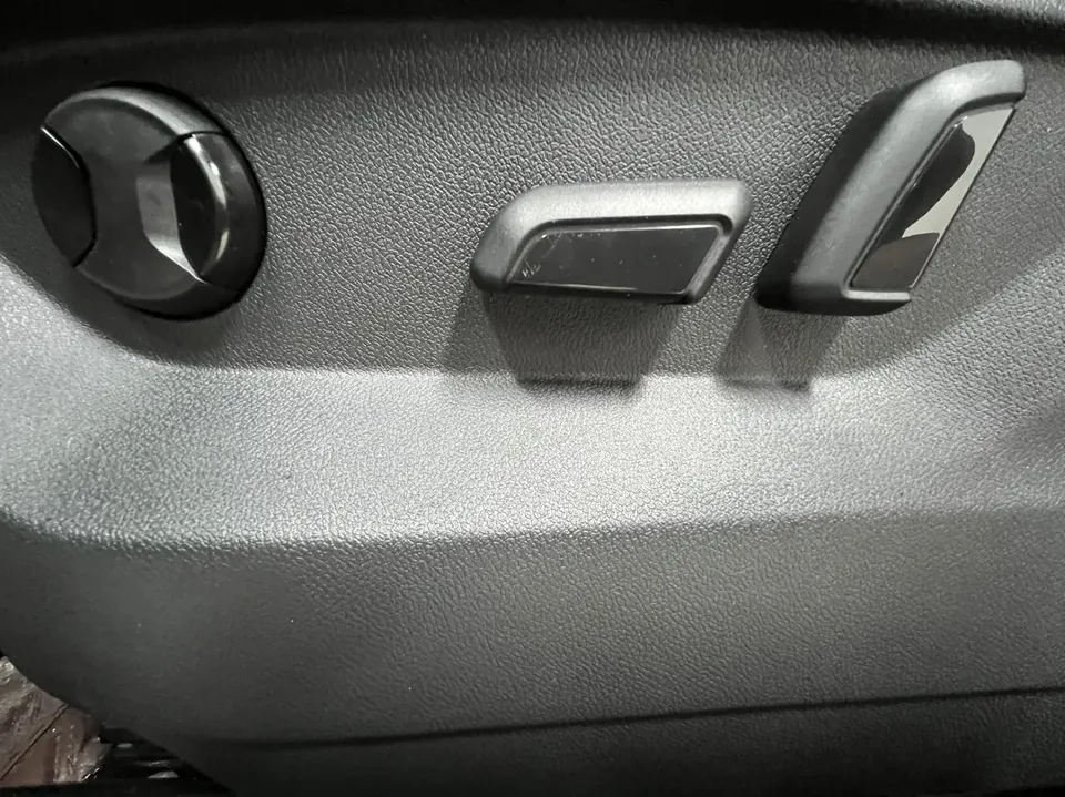 Volkswagen Tharu tuyue 2022 280TSI 2WD Deluxe Edition 2022 — thumbnail 3