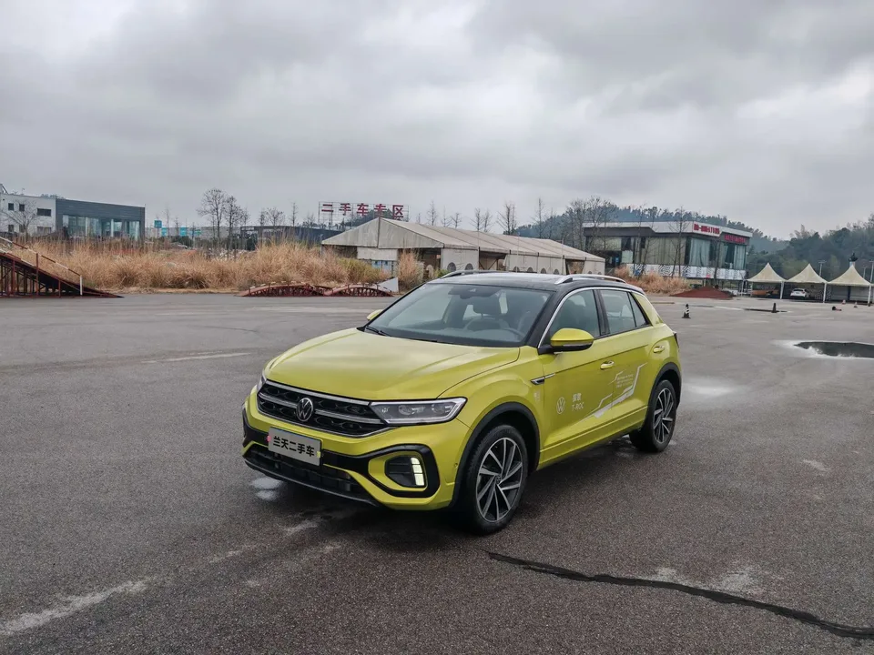Volkswagen T-Roc 2023