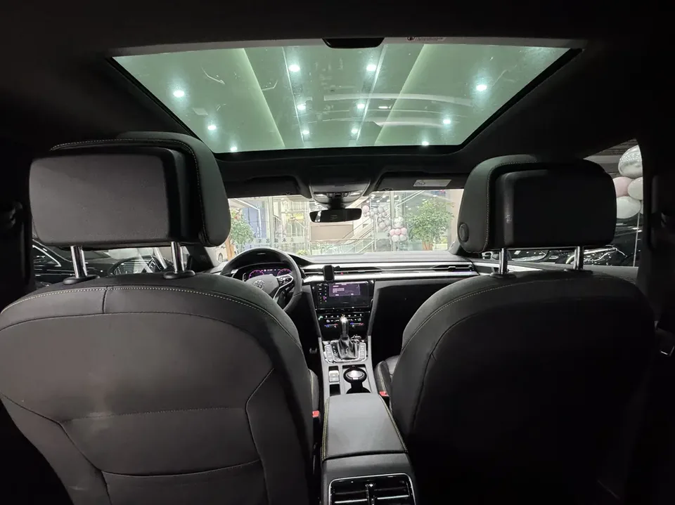 Volkswagen Arteon 380TSI eye-catching model 2025 — миниатюра 4