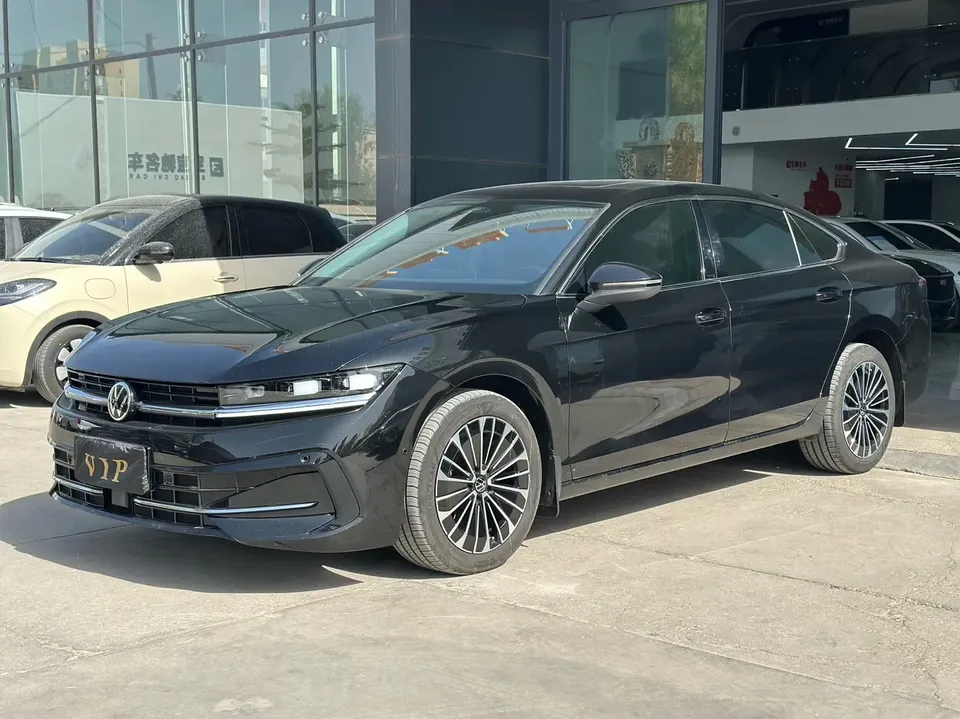 Volkswagen Magotan 2024